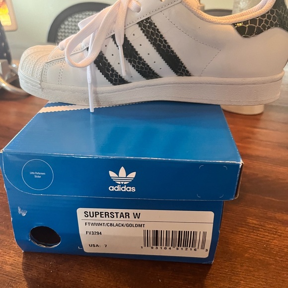 *NIB* Adidas Superstar Faux Snakeskin🐍 Sneaker - Picture 4 of 8